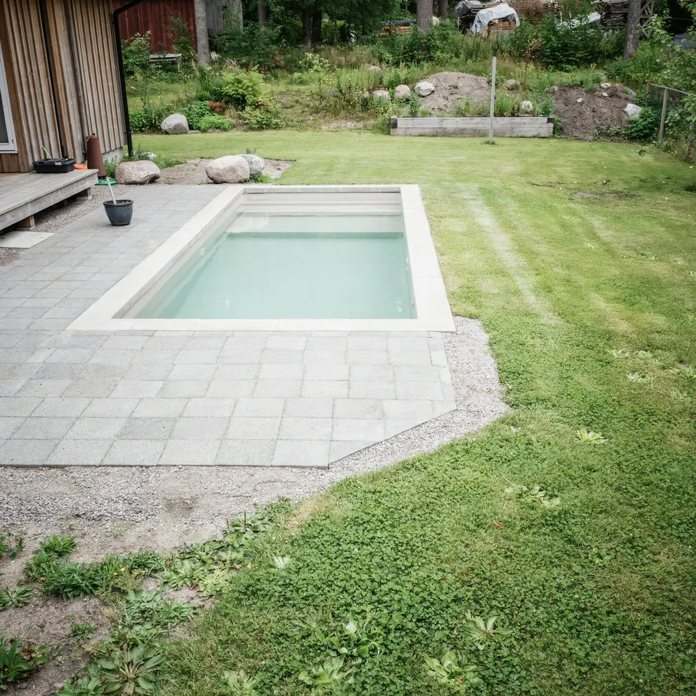anlagga pool upplands bro stockholm